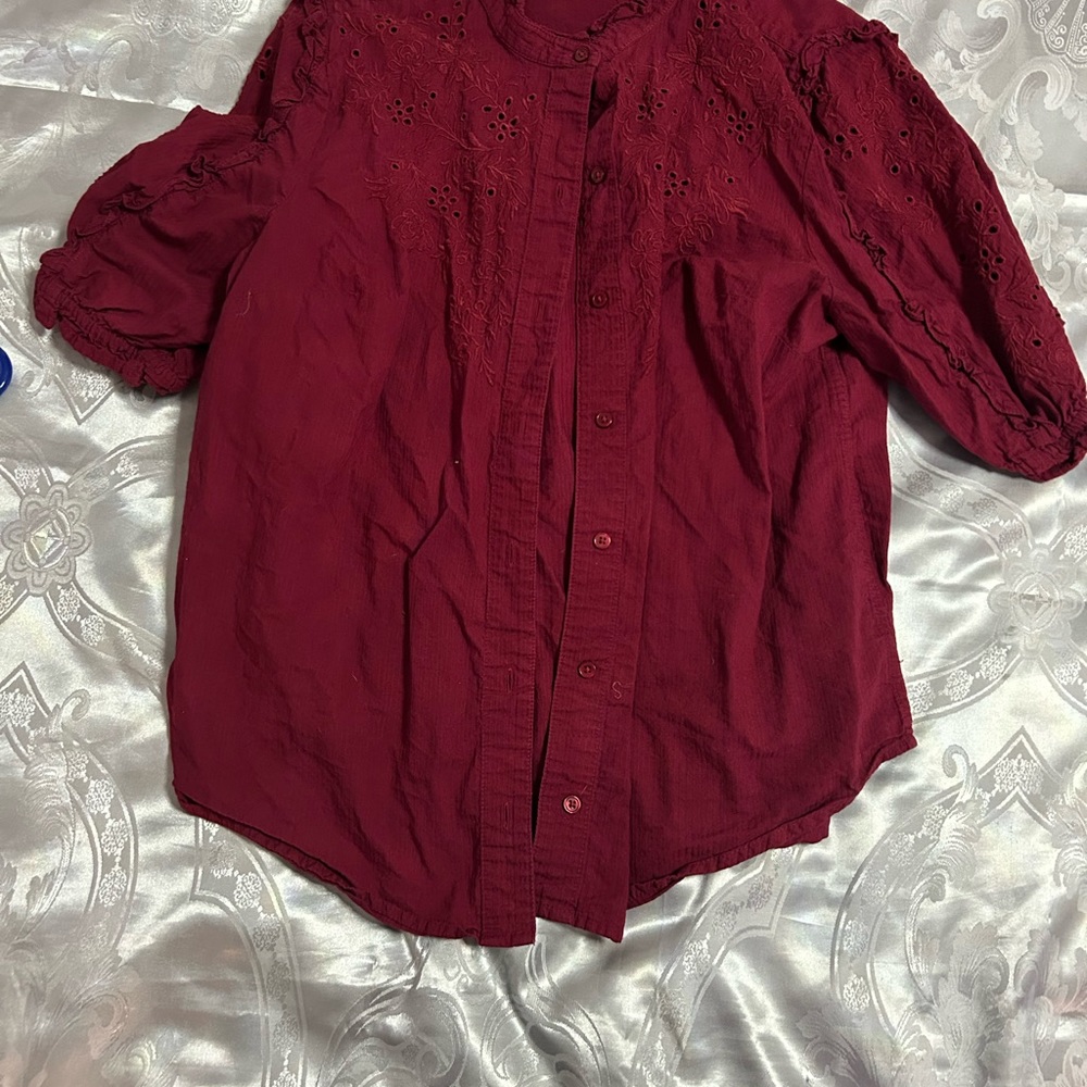 Blouse - Picture 2 of 3